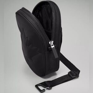 Lululemon Future Legacy Crossbody Bag Black